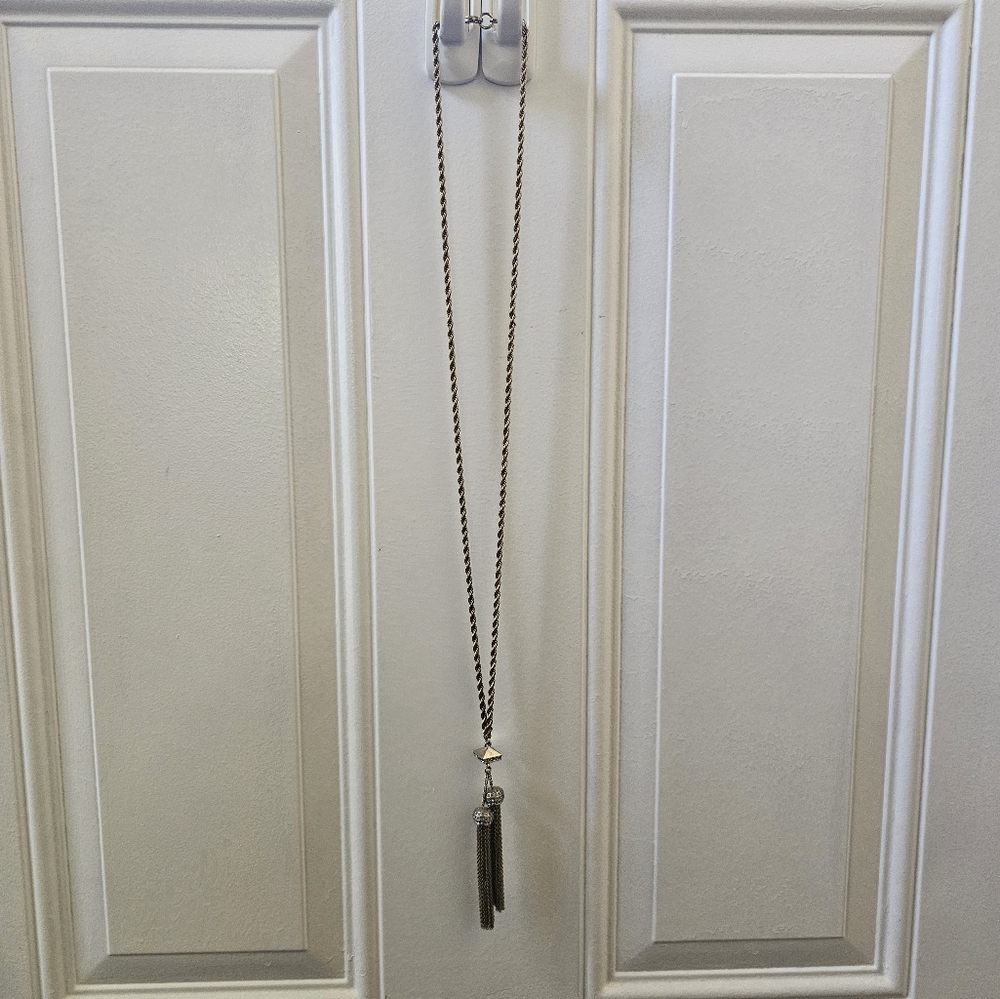 Banana Republic Gold Twisted Chain Tassle Necklace, 17.5 inch Chain, 4 in Tassle